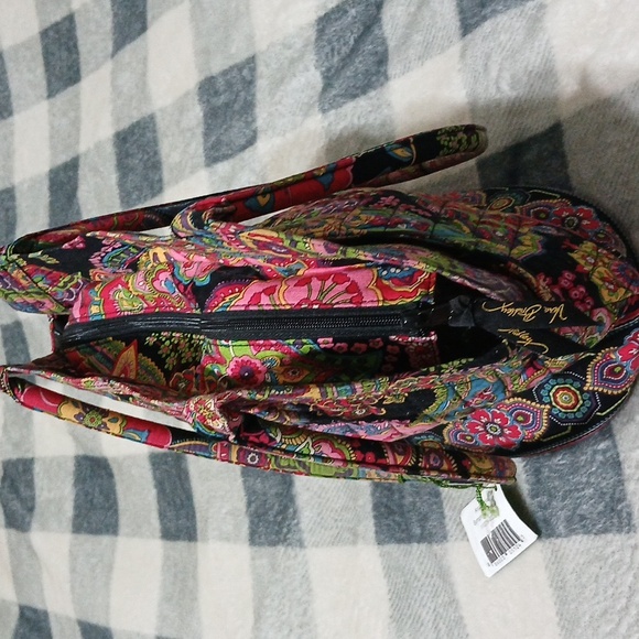 Vera Bradley - Picture 4 of 6